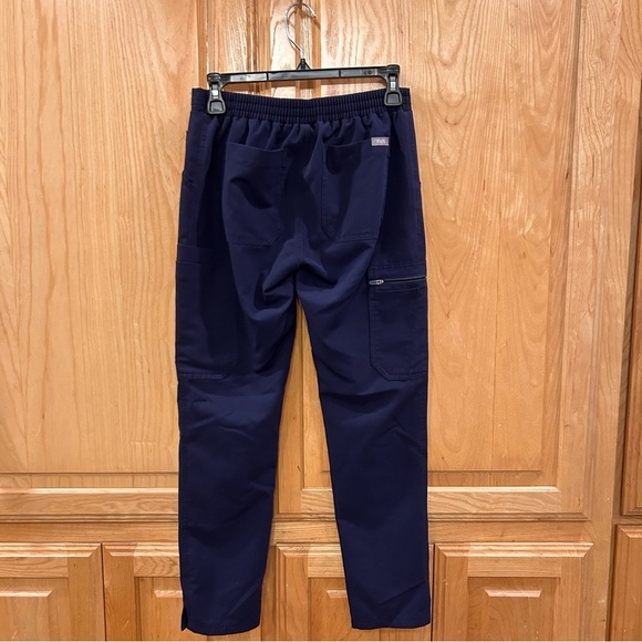 FIGS Yola Skinny Scrub Pants - Picture 2 of 9